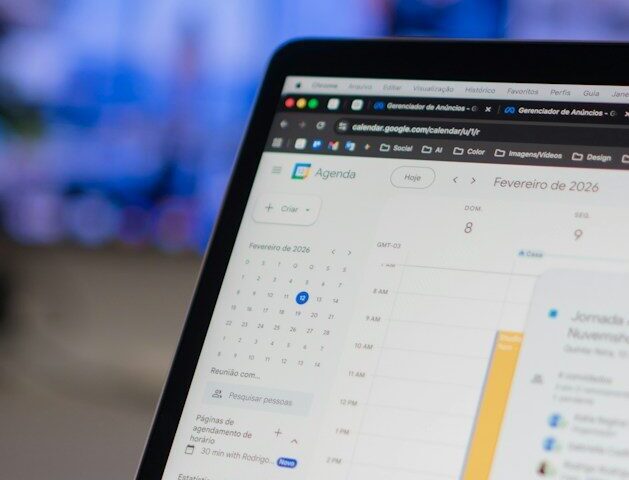 Robots.txt & XML Sitemap Guide 2026: Google, AI & LLM Rules